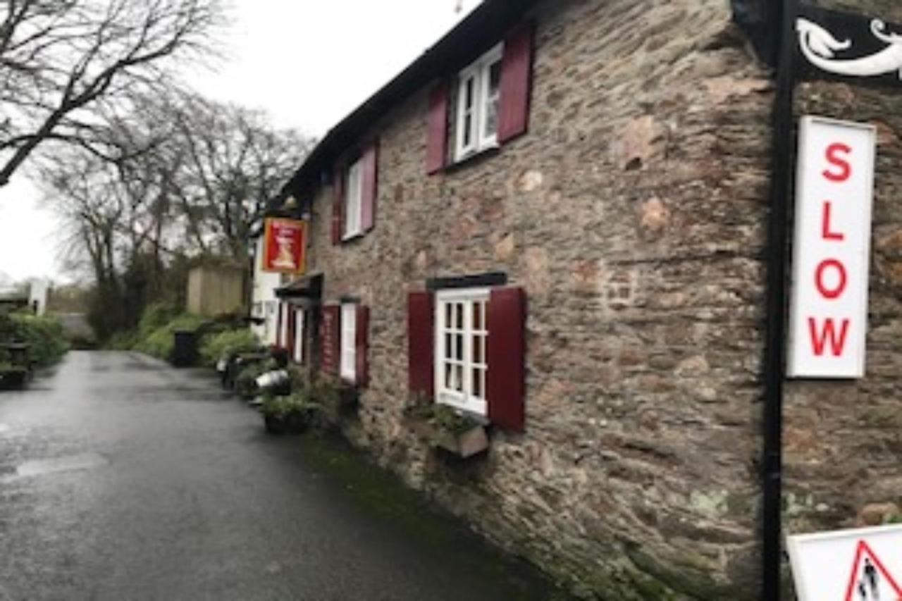 The Dolphin Inn Kingsbridge  Bagian luar foto
