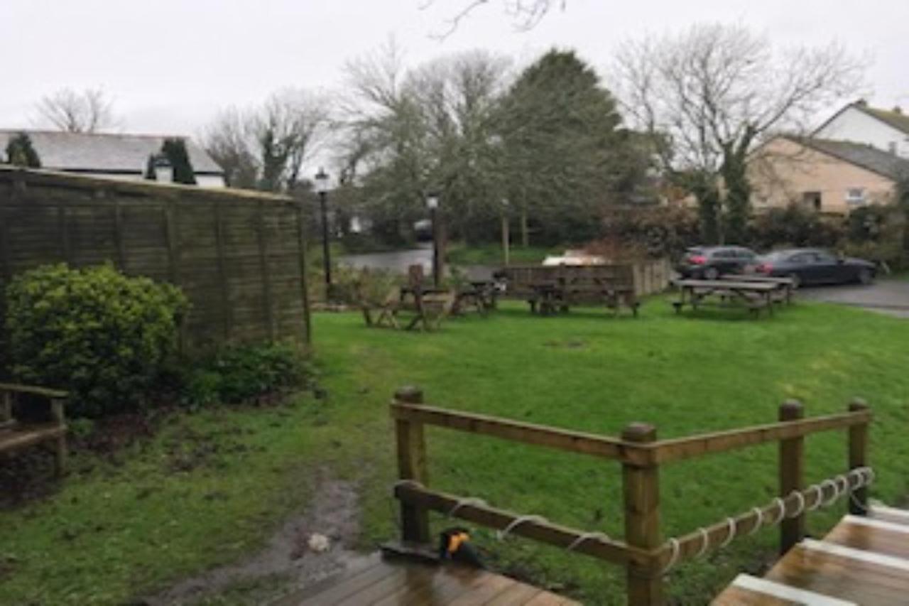 The Dolphin Inn Kingsbridge  Bagian luar foto