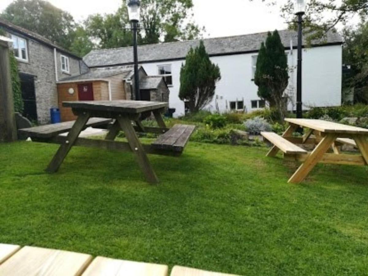 The Dolphin Inn Kingsbridge  Bagian luar foto