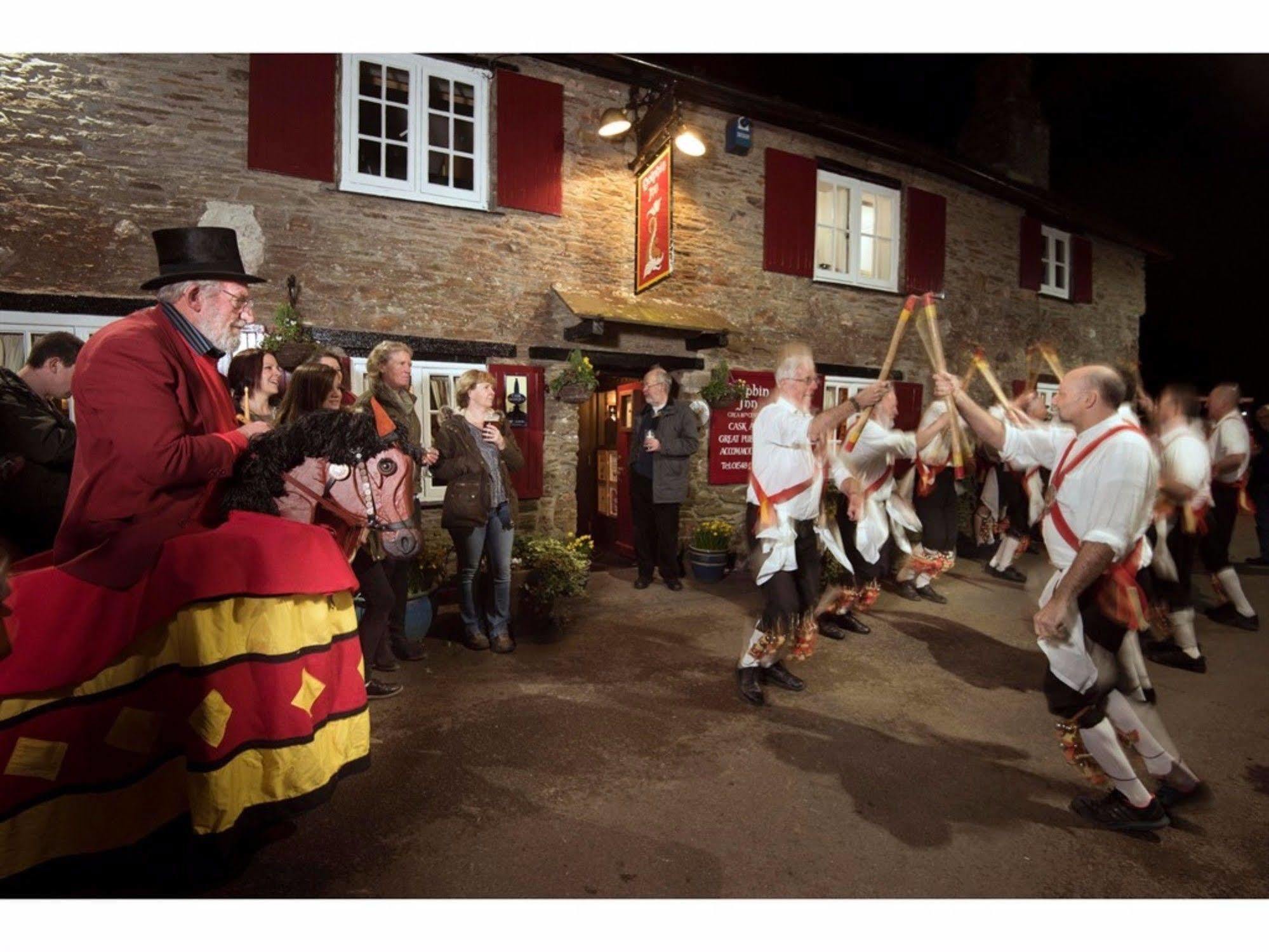 The Dolphin Inn Kingsbridge  Bagian luar foto